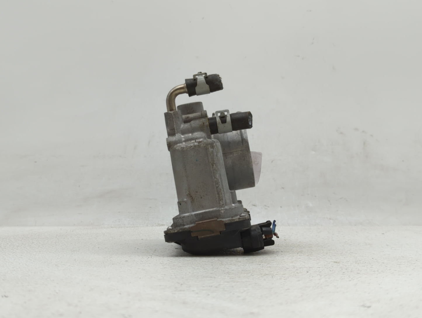 2014-2019 Nissan Rogue Throttle Body P/N:3TA60-01 C 3TA60-01 B, 3TA60-01 A Fits Fits 2013 2014 2015 2016 2017 2018 2019 OEM 
