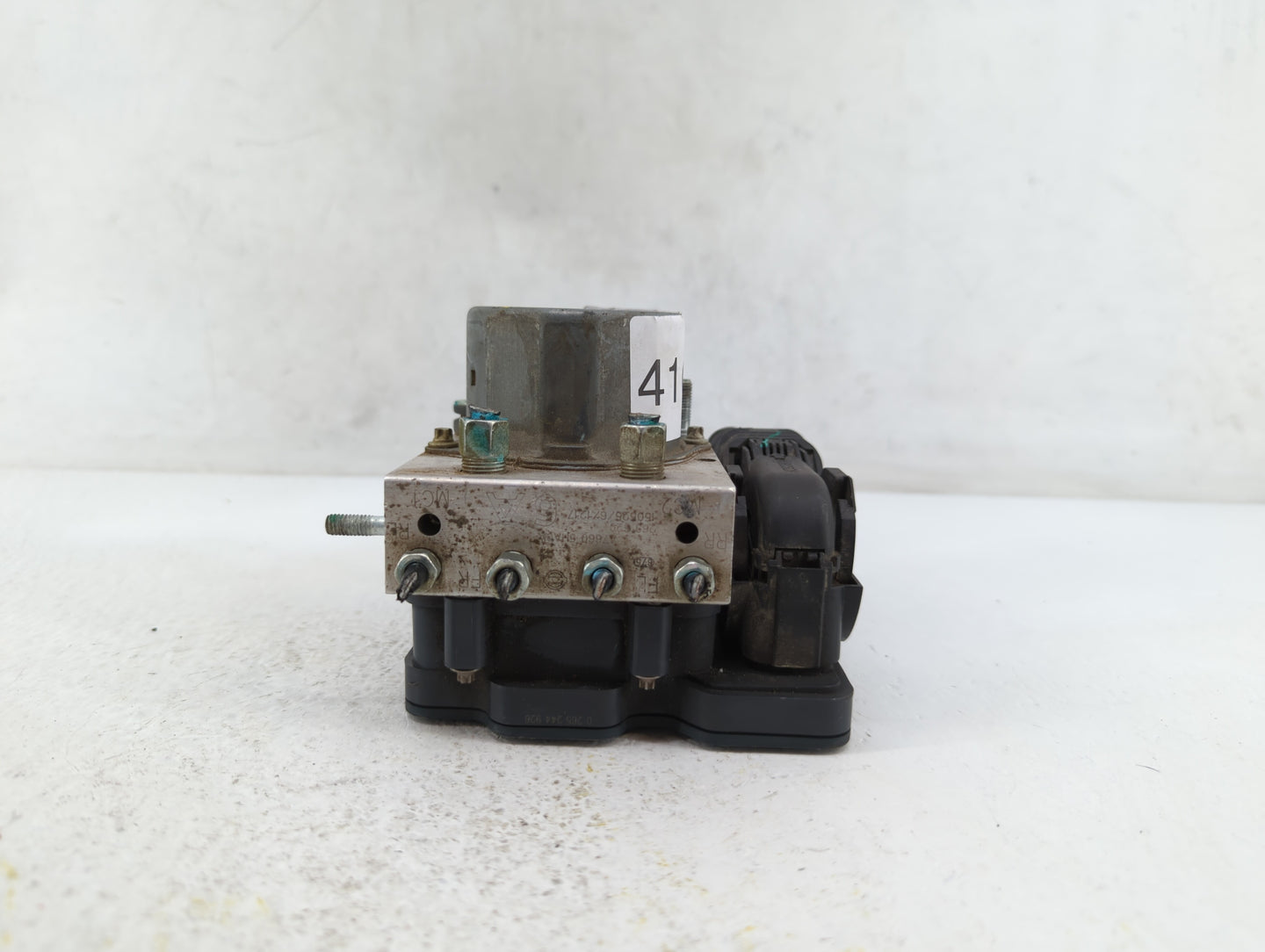 2015-2016 Nissan Rogue ABS Pump Control Module Replacement P/N:47660 5HA0A 47660 5HA1A Fits Fits 2015 2016 OEM Used Auto Par