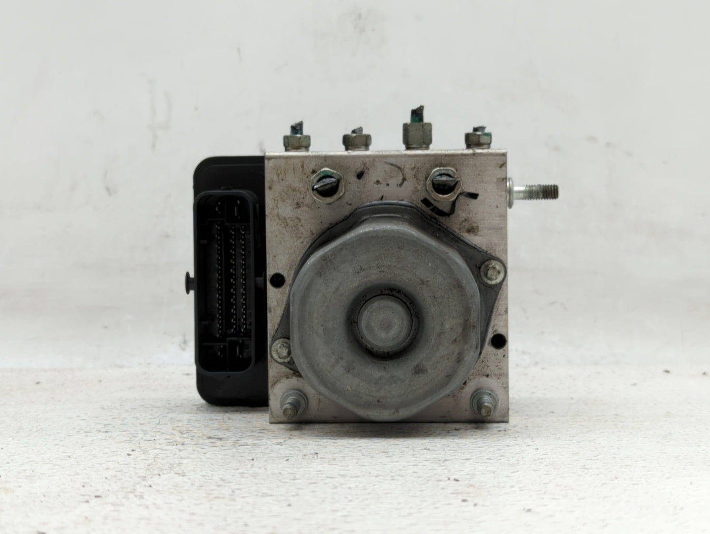 2015-2016 Nissan Rogue ABS Pump Control Module Replacement P/N:47660 5HA0A 47660 5HA1A Fits Fits 2015 2016 OEM Used Auto Par