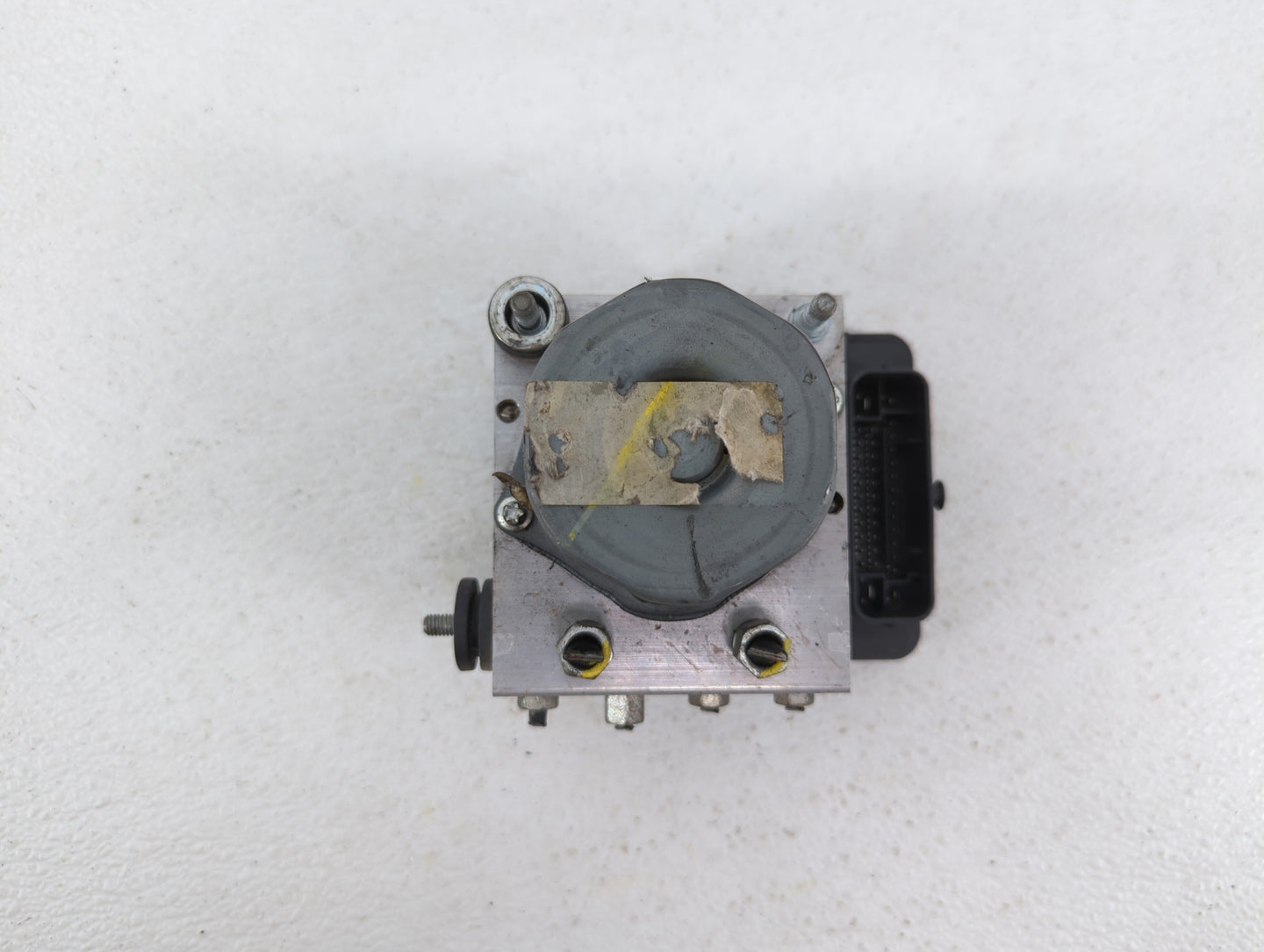 2016 Nissan Rogue ABS Pump Control Module Replacement P/N:47660 9TB0C Fits OEM Used Auto Parts - Oemusedautoparts1.com