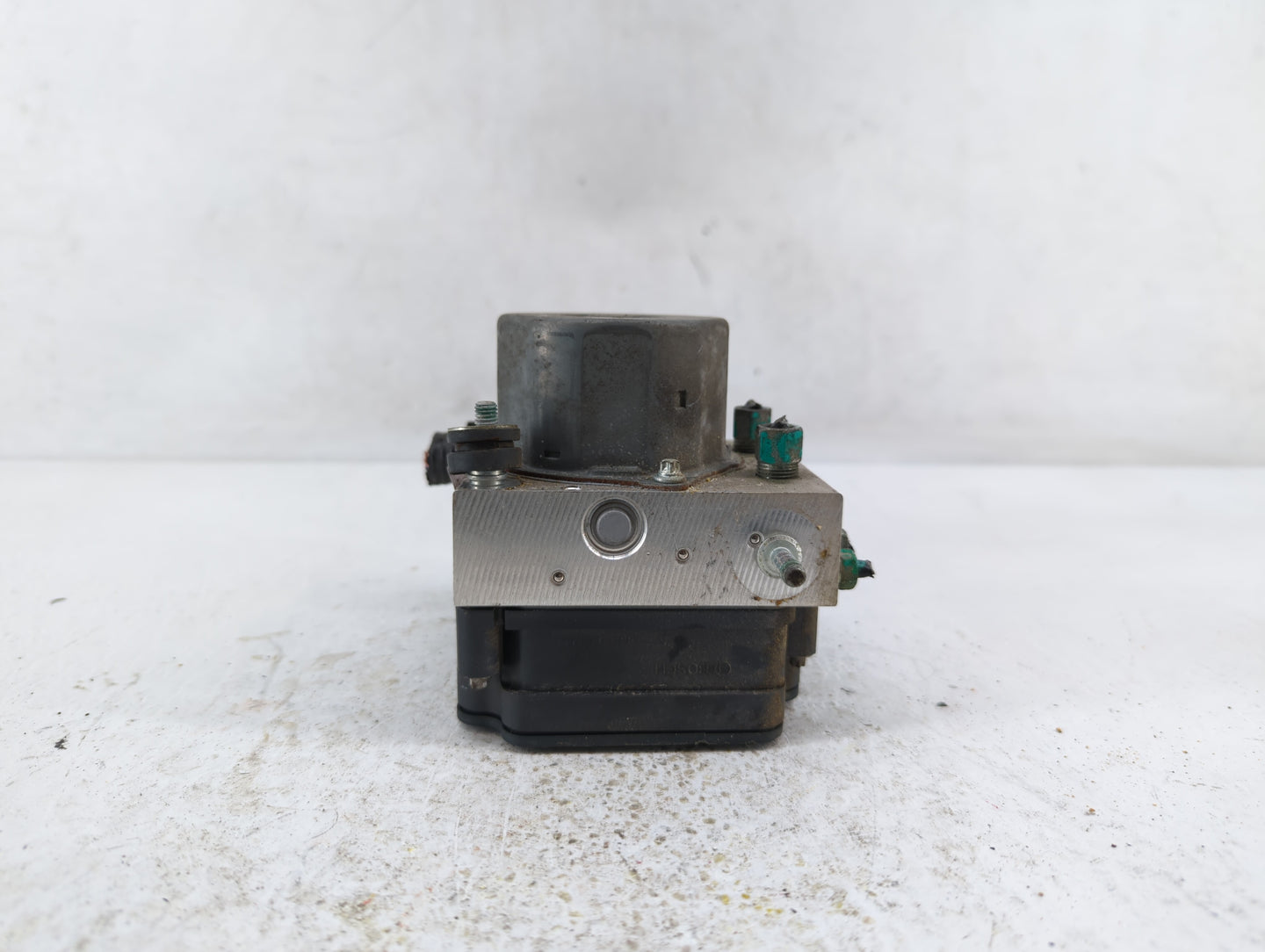 2015-2016 Nissan Rogue ABS Pump Control Module Replacement P/N:47660 5HA1A 2265106452, 47660-5HA0A Fits Fits 2015 2016 OEM U