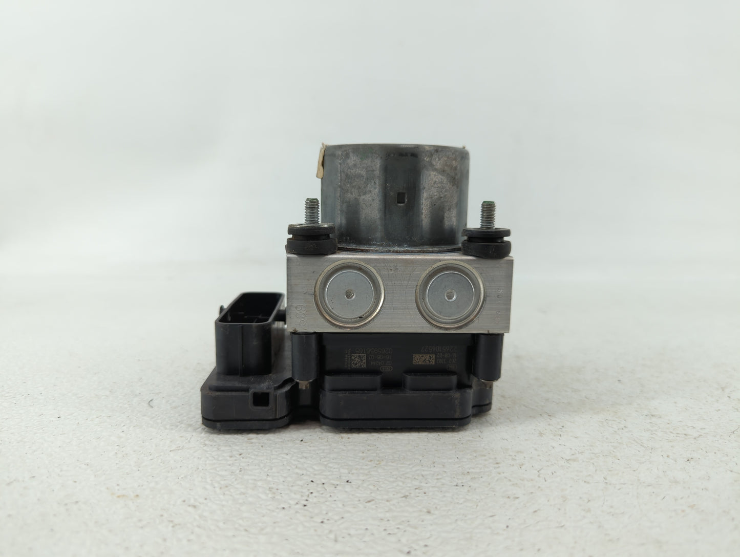 2016 Nissan Rogue ABS Pump Control Module Replacement P/N:47660-9TB0B Fits OEM Used Auto Parts - Oemusedautoparts1.com