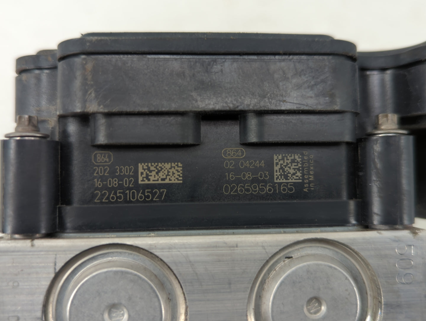 2016 Nissan Rogue ABS Pump Control Module Replacement P/N:47660-9TB0B Fits OEM Used Auto Parts - Oemusedautoparts1.com
