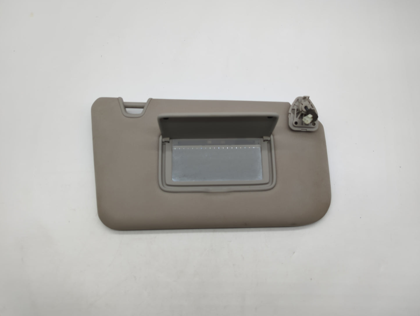 2014-2017 Nissan Rogue Sun Visor Shade Replacement Passenger Right Mirror Fits Fits 2014 2015 2016 2017 OEM Used Auto Parts 