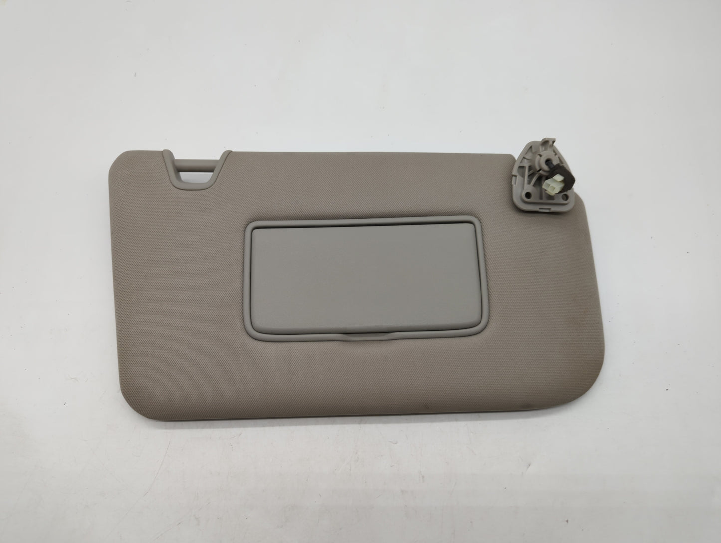 2014-2017 Nissan Rogue Sun Visor Shade Replacement Passenger Right Mirror Fits Fits 2014 2015 2016 2017 OEM Used Auto Parts 