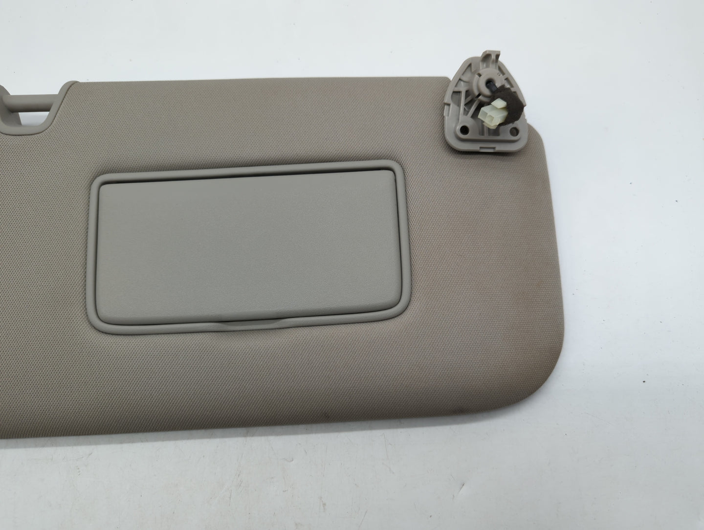 2014-2017 Nissan Rogue Sun Visor Shade Replacement Passenger Right Mirror Fits Fits 2014 2015 2016 2017 OEM Used Auto Parts 