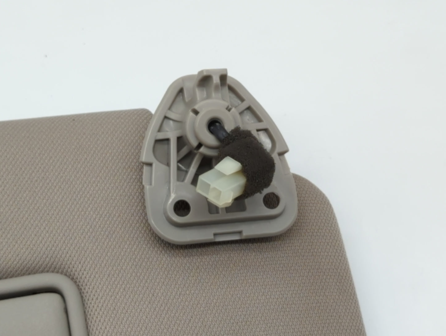 2014-2017 Nissan Rogue Sun Visor Shade Replacement Passenger Right Mirror Fits Fits 2014 2015 2016 2017 OEM Used Auto Parts 