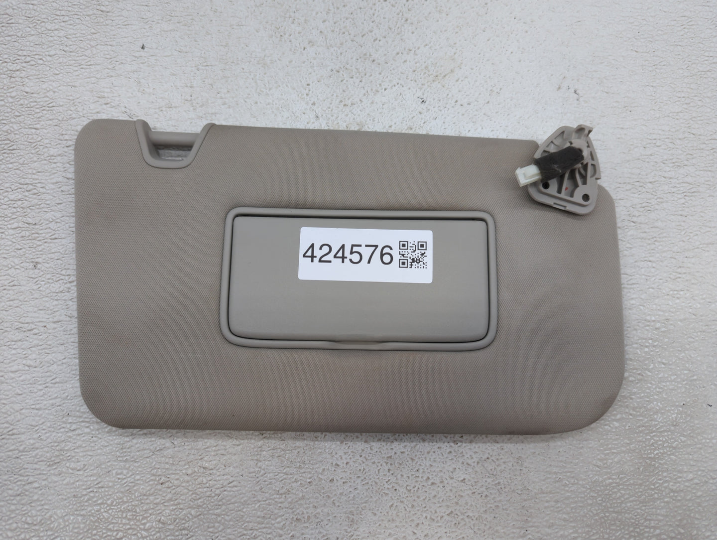 2014-2017 Nissan Rogue Sun Visor Shade Replacement Passenger Right Mirror Fits Fits 2014 2015 2016 2017 OEM Used Auto Parts 