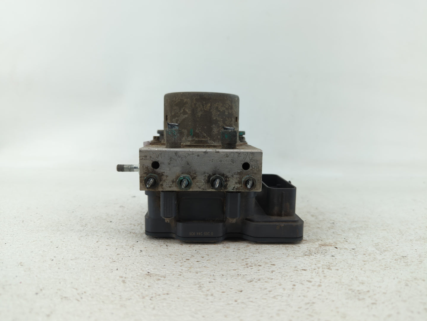 2015-2016 Nissan Rogue ABS Pump Control Module Replacement P/N:47660 5HA0A 47660 5HA1A Fits Fits 2015 2016 OEM Used Auto Par