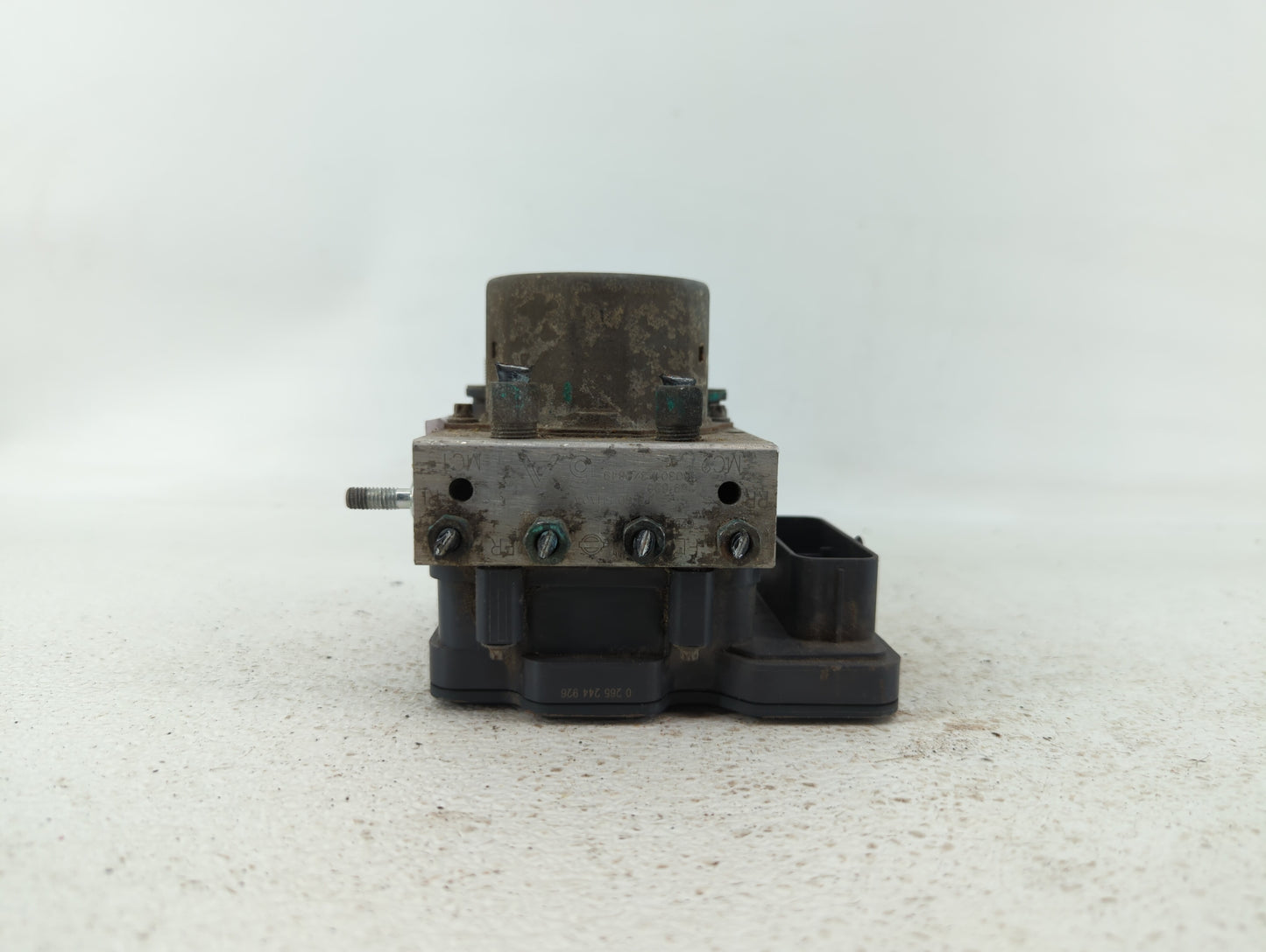 2015-2016 Nissan Rogue ABS Pump Control Module Replacement P/N:47660 5HA0A 47660 5HA1A Fits Fits 2015 2016 OEM Used Auto Par