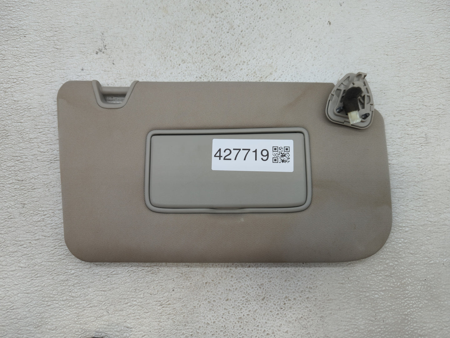 2014-2017 Nissan Rogue Sun Visor Shade Replacement Passenger Right Mirror Fits Fits 2014 2015 2016 2017 OEM Used Auto Parts 