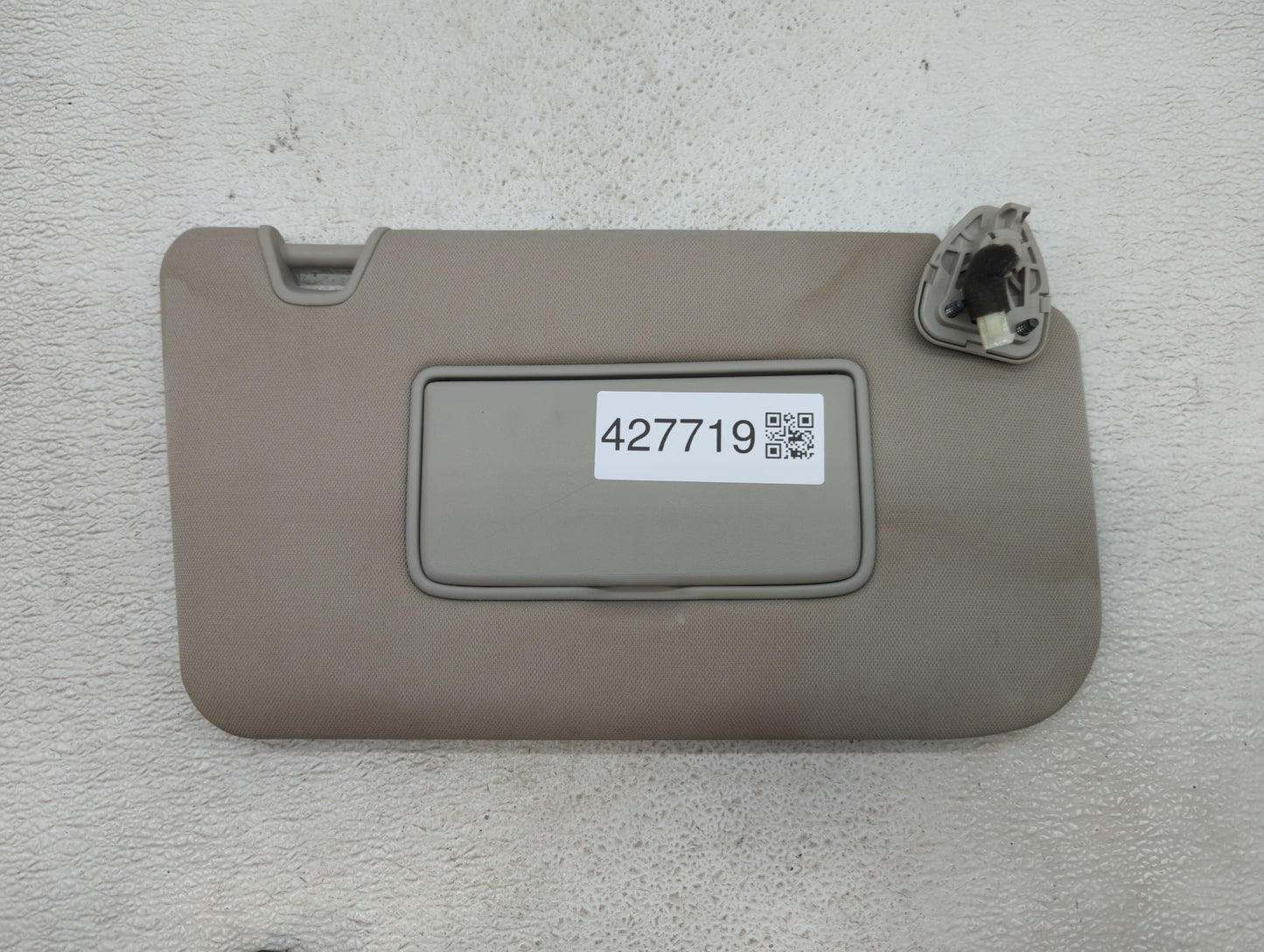 2014-2017 Nissan Rogue Sun Visor Shade Replacement Passenger Right Mirror Fits Fits 2014 2015 2016 2017 OEM Used Auto Parts 