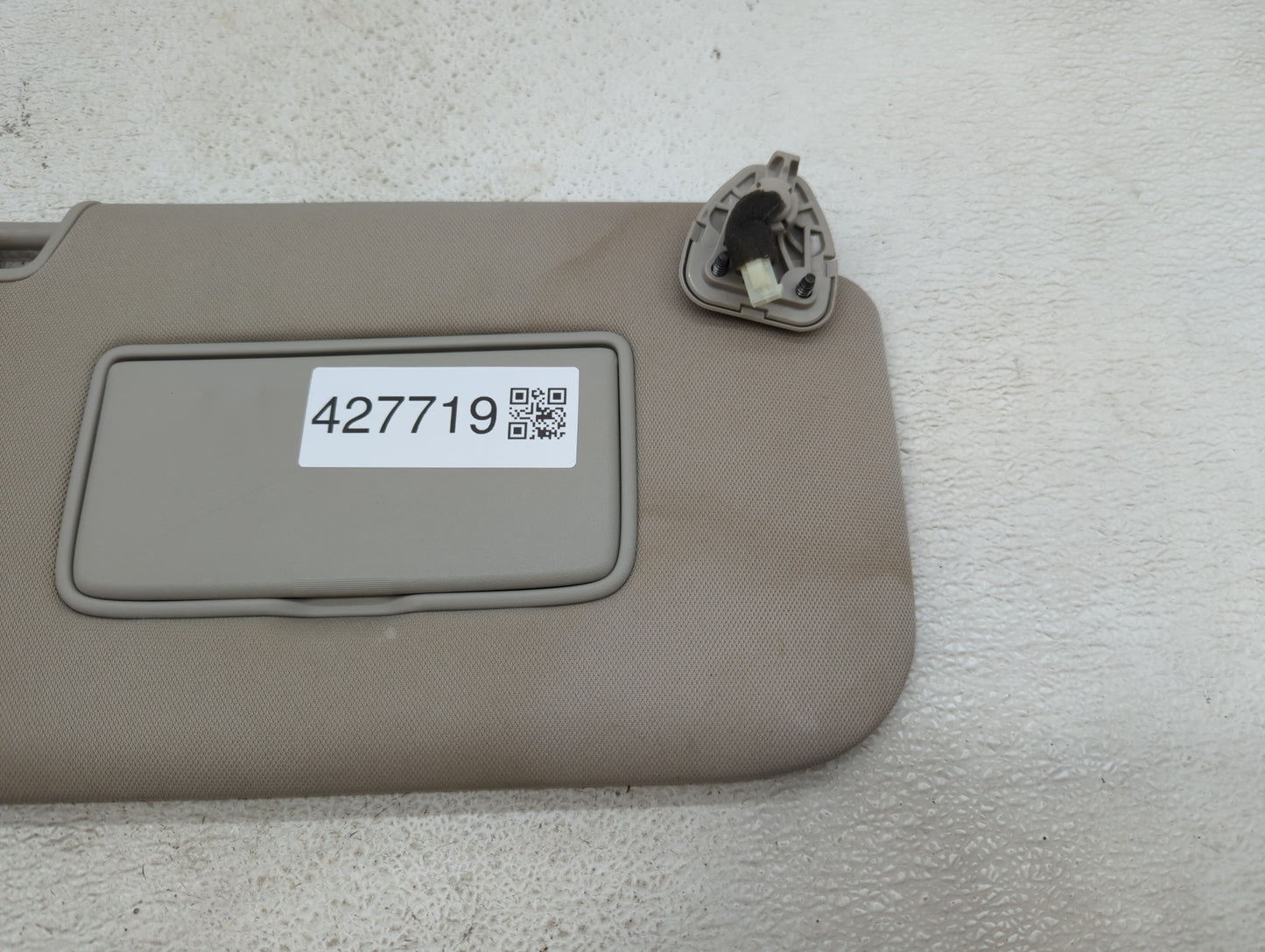2014-2017 Nissan Rogue Sun Visor Shade Replacement Passenger Right Mirror Fits Fits 2014 2015 2016 2017 OEM Used Auto Parts 