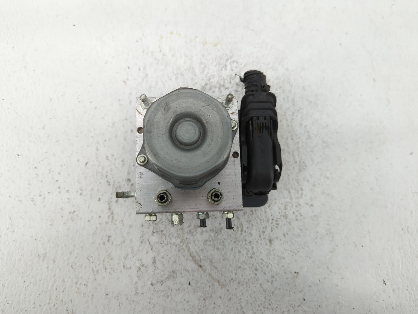 2016 Nissan Rogue ABS Pump Control Module Replacement P/N:47660 6FK2A 47660 2765A Fits OEM Used Auto Parts - Oemusedautopart