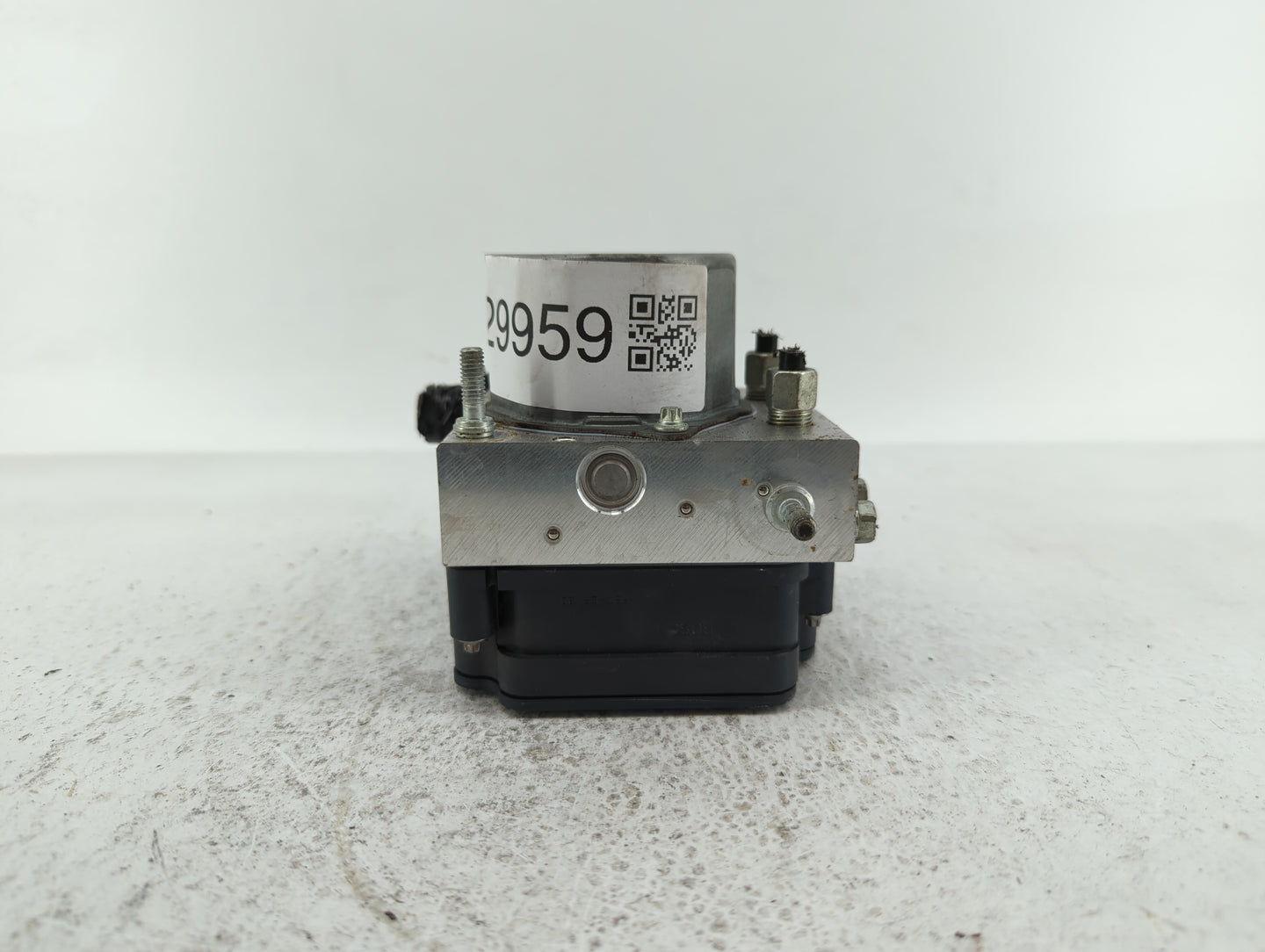 2016 Nissan Rogue ABS Pump Control Module Replacement P/N:47660 6FK2A 47660 2765A Fits OEM Used Auto Parts - Oemusedautopart