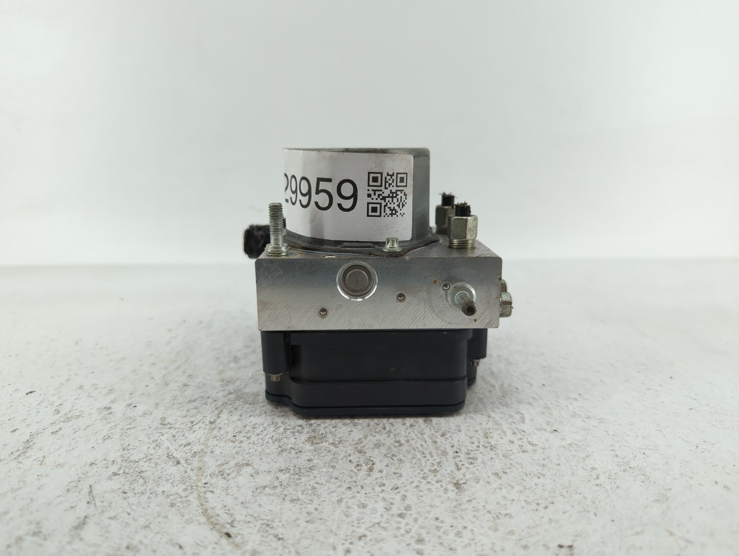 2016 Nissan Rogue ABS Pump Control Module Replacement P/N:47660 6FK2A 47660 2765A Fits OEM Used Auto Parts - Oemusedautopart