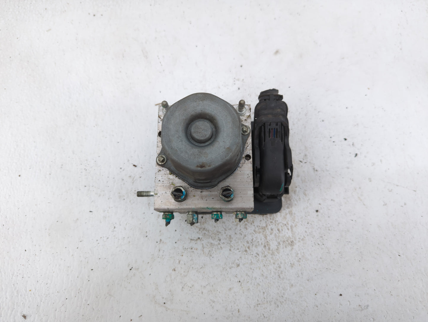 2015-2016 Nissan Rogue ABS Pump Control Module Replacement P/N:47660 5HA1A 47660 5HA0A Fits Fits 2015 2016 OEM Used Auto Par