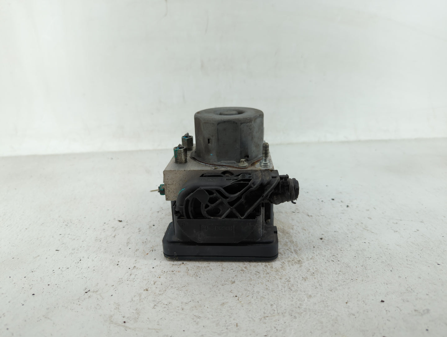 2015-2016 Nissan Rogue ABS Pump Control Module Replacement P/N:47660 5HA1A 47660 5HA0A Fits Fits 2015 2016 OEM Used Auto Par