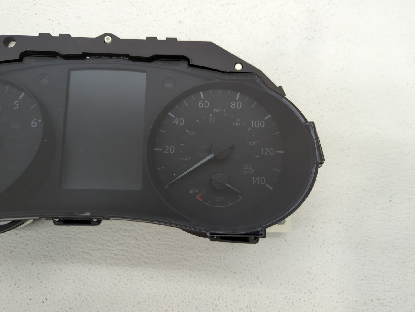 2016 Nissan Rogue Instrument Cluster Speedometer Gauges P/N:5HA8A/T4QC 6FK6A/MTEA, 5HA8A/50VX, 5HA8A/V10J, 5HA8A/NWUR Fits O