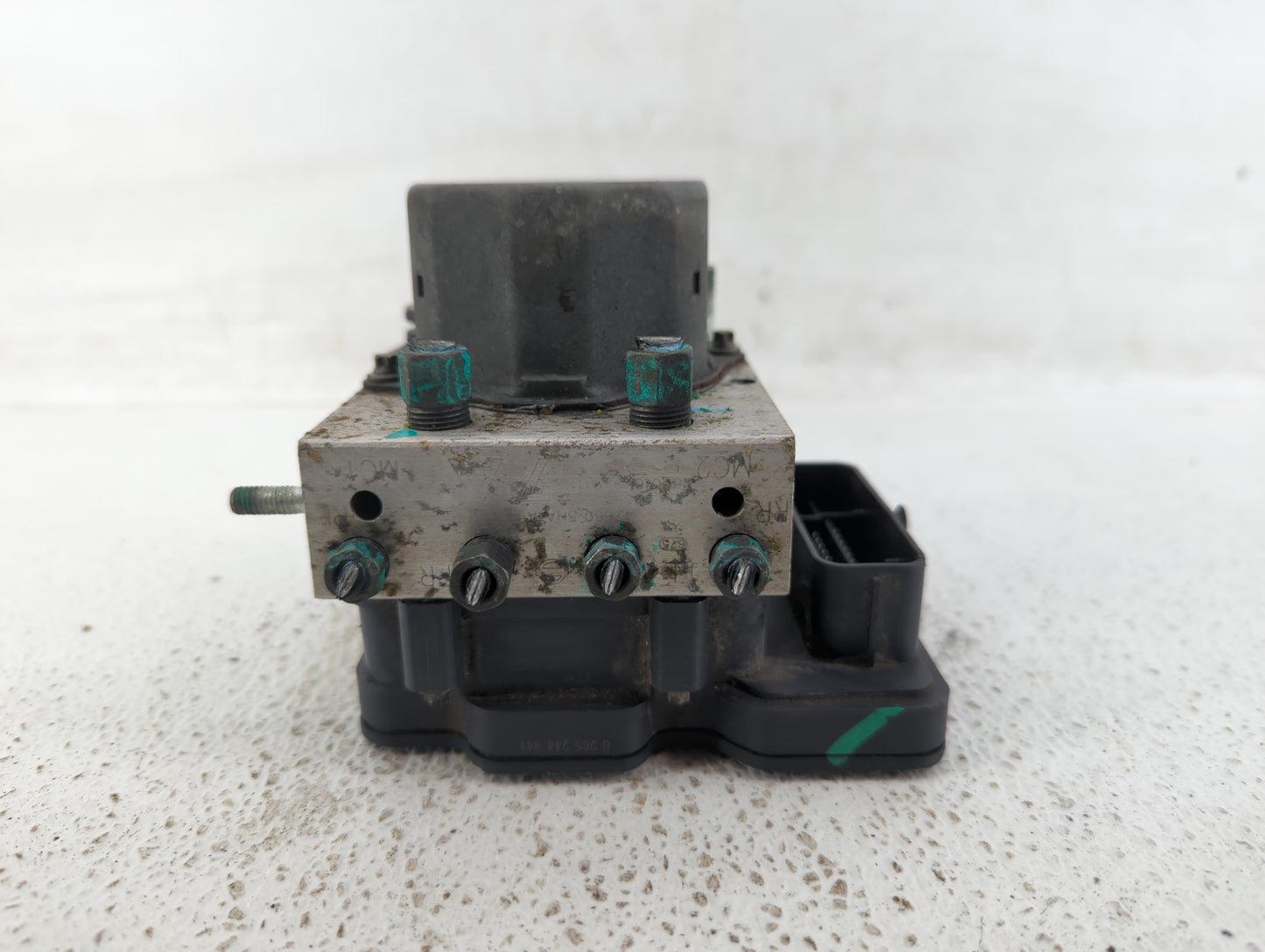 2015-2016 Nissan Rogue ABS Pump Control Module Replacement P/N:47660 5HA1A 47660 5HA0A Fits Fits 2015 2016 OEM Used Auto Par