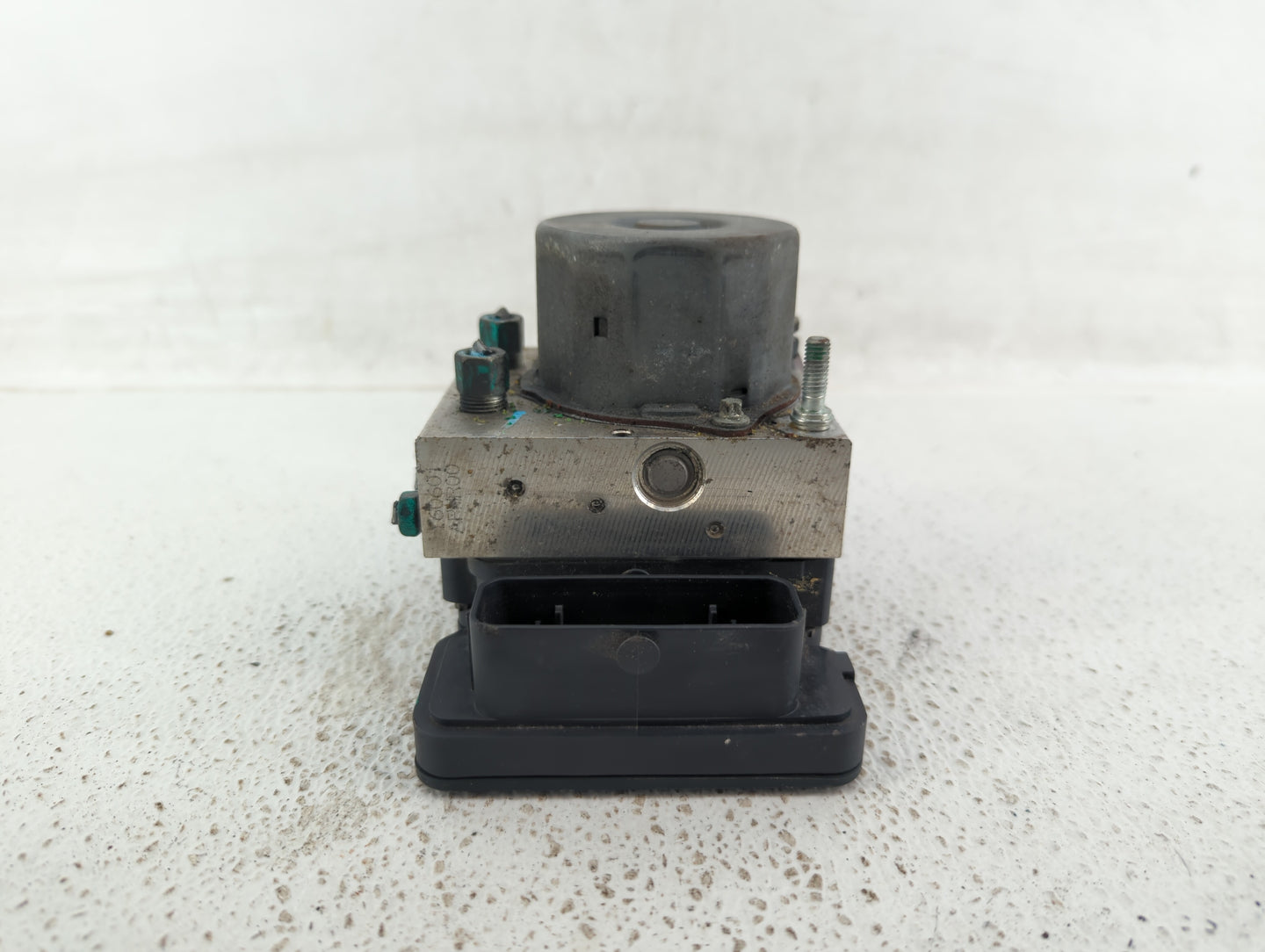 2015-2016 Nissan Rogue ABS Pump Control Module Replacement P/N:47660 5HA1A 47660 5HA0A Fits Fits 2015 2016 OEM Used Auto Par