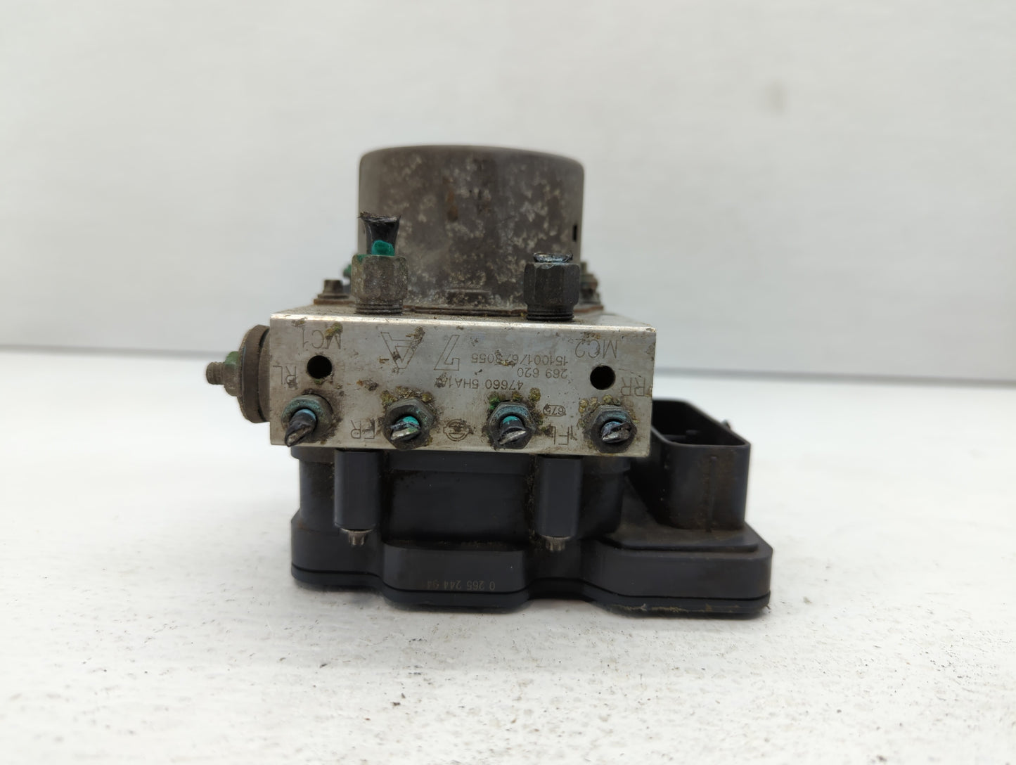 2015-2016 Nissan Rogue ABS Pump Control Module Replacement P/N:47660 5HA1A 47660 5HA0A Fits Fits 2015 2016 OEM Used Auto Par