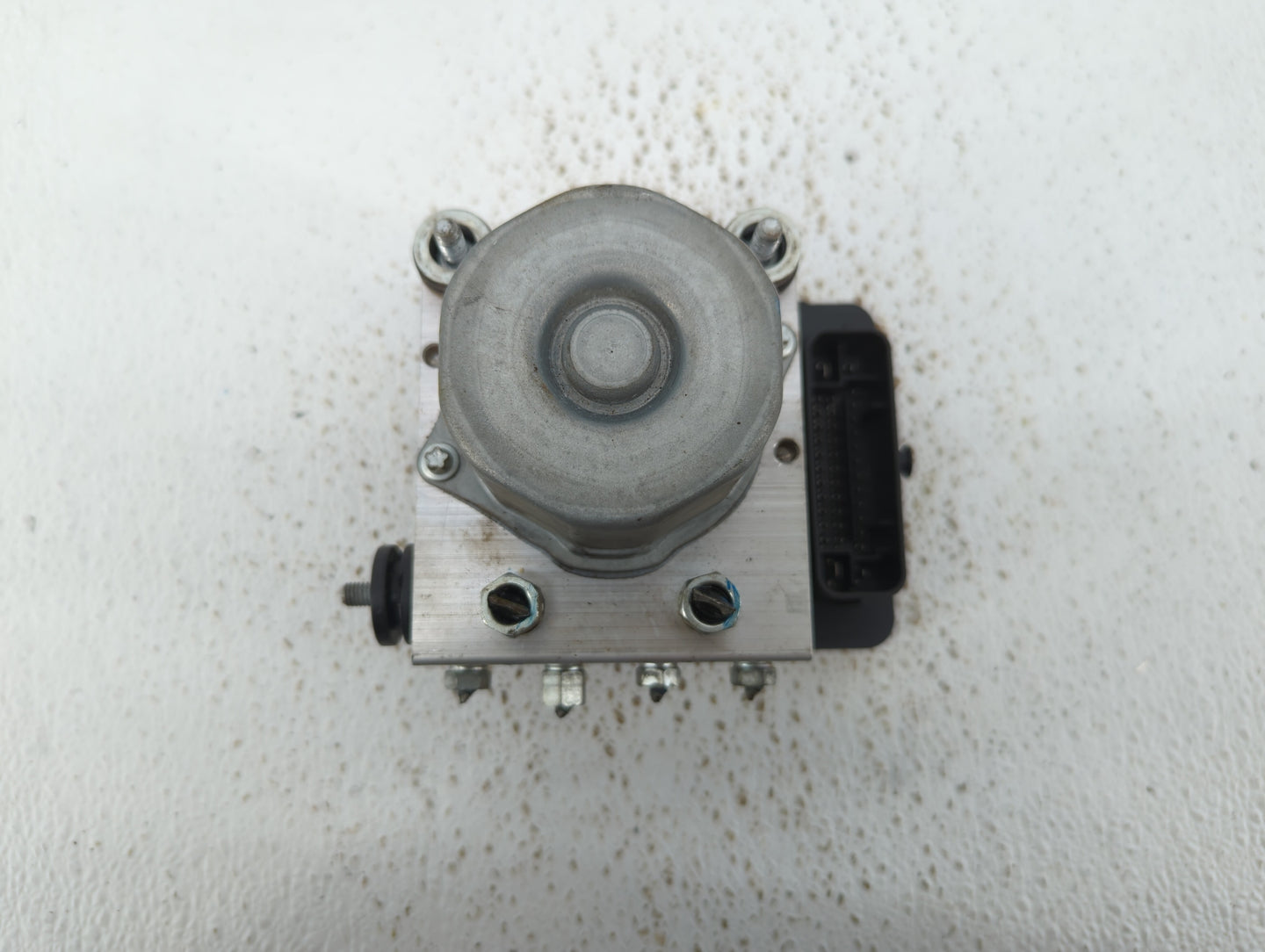 2016 Nissan Rogue ABS Pump Control Module Replacement P/N:47660 9TB0C 47660 9TB0A Fits OEM Used Auto Parts - Oemusedautopart