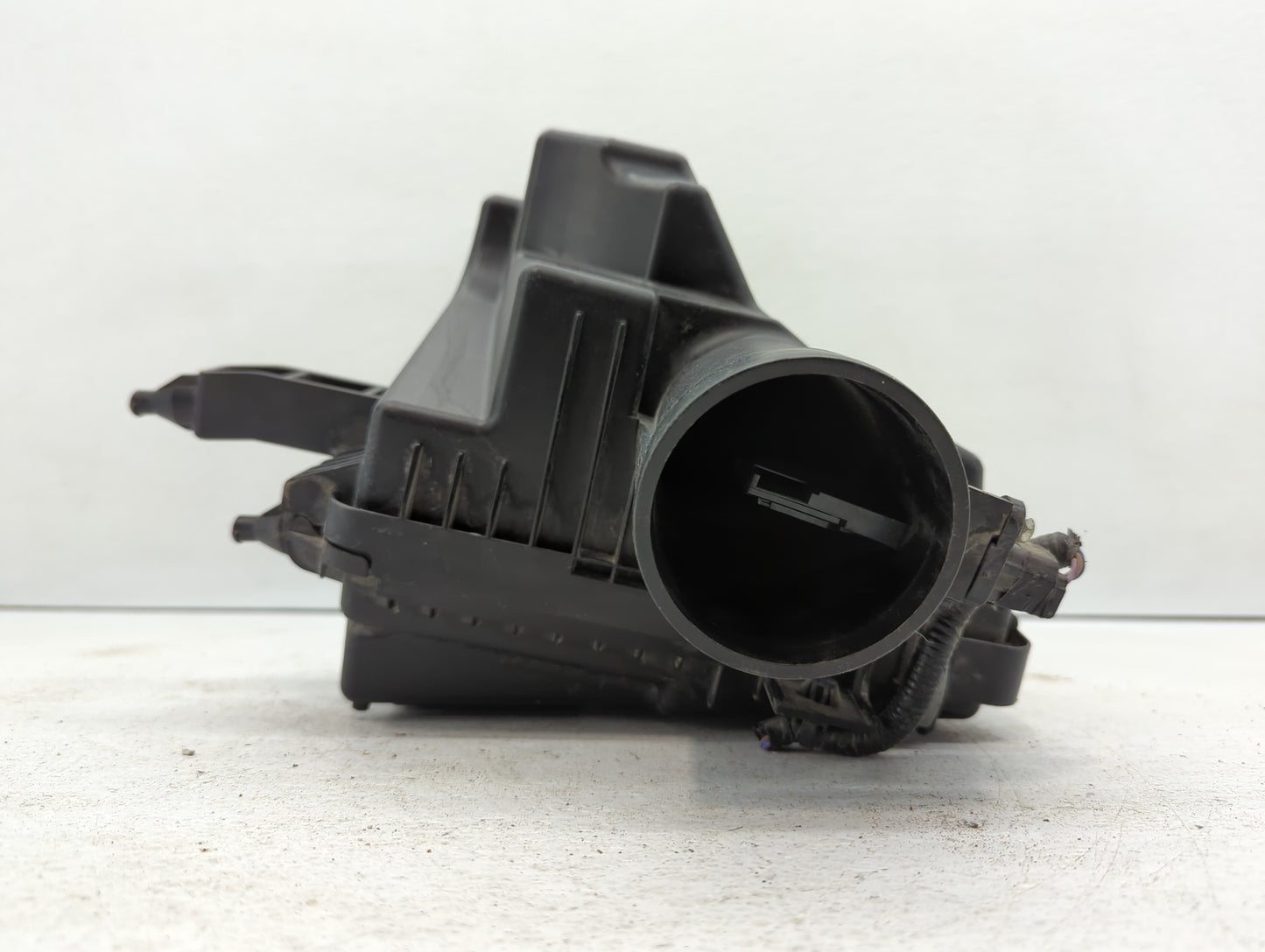 2016 Nissan Rogue Air Cleaner Intake-duct Hose Tube - Oemusedautoparts1.com