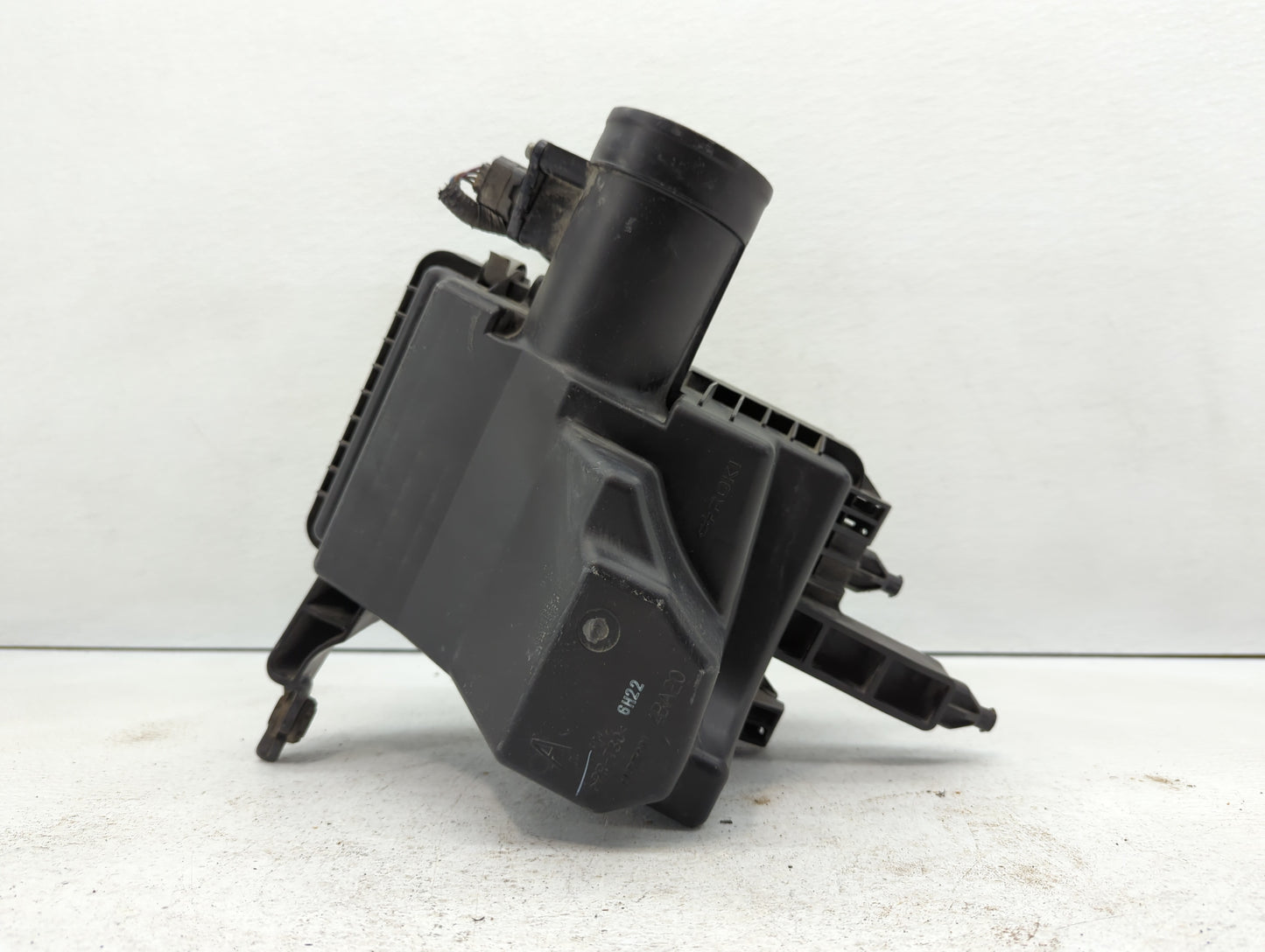 2016 Nissan Rogue Air Cleaner Intake-duct Hose Tube - Oemusedautoparts1.com