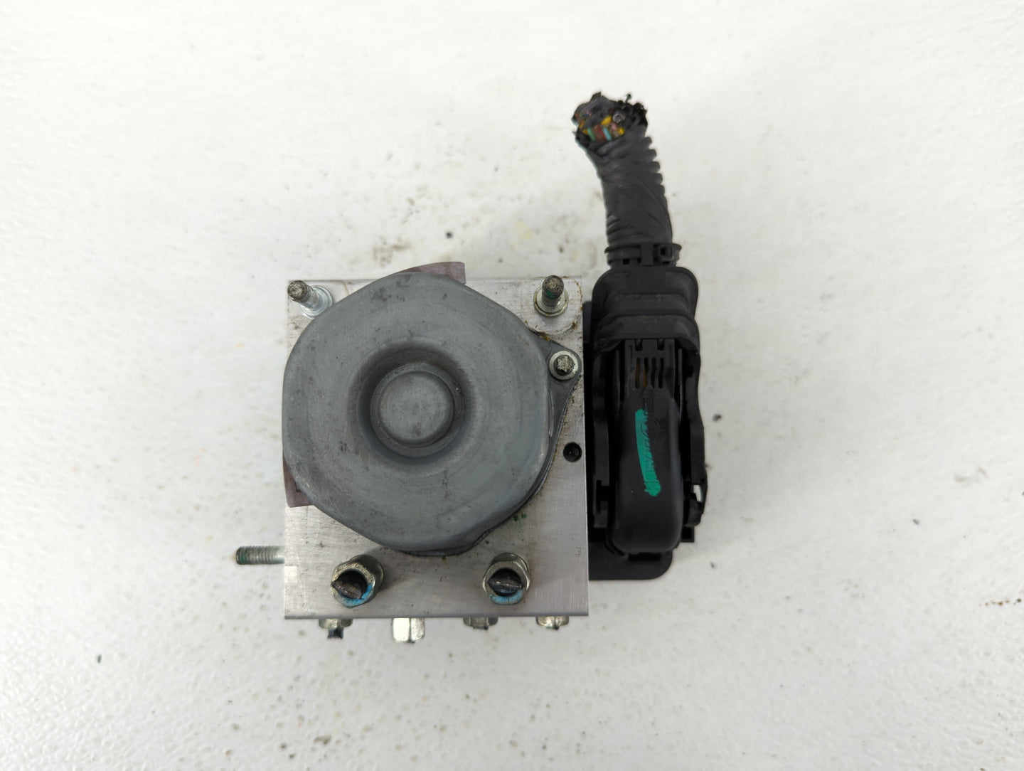 2015-2016 Nissan Rogue ABS Pump Control Module Replacement P/N:47660 5HA1A 47660 5HA0A Fits Fits 2015 2016 OEM Used Auto Par