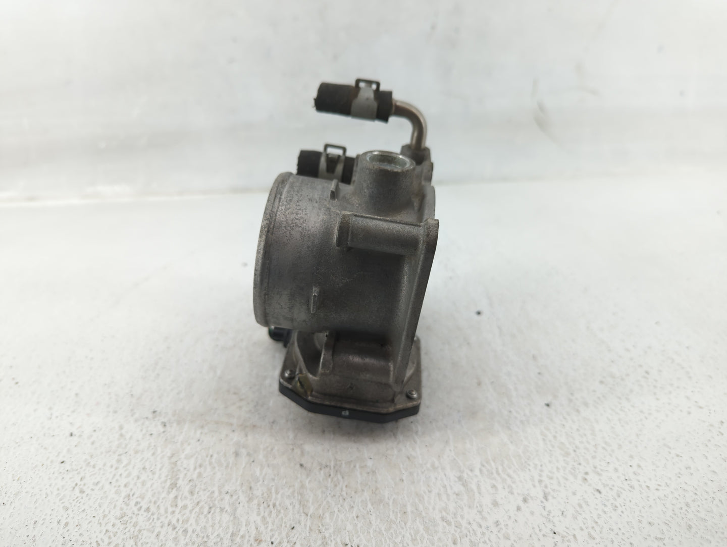2014-2020 Nissan Rogue Throttle Body P/N:3TA60-01 A Fits Fits 2013 2014 2015 2016 2017 2018 2019 2020 OEM Used Auto Parts - 