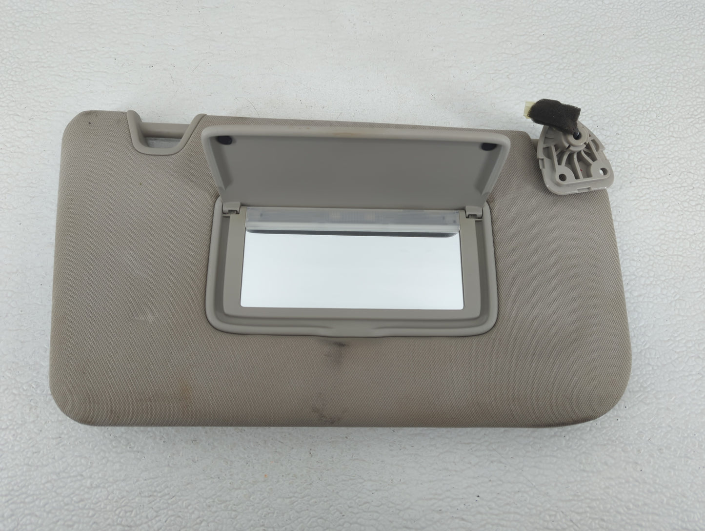 2014-2017 Nissan Rogue Sun Visor Shade Replacement Passenger Right Mirror Fits Fits 2014 2015 2016 2017 OEM Used Auto Parts 