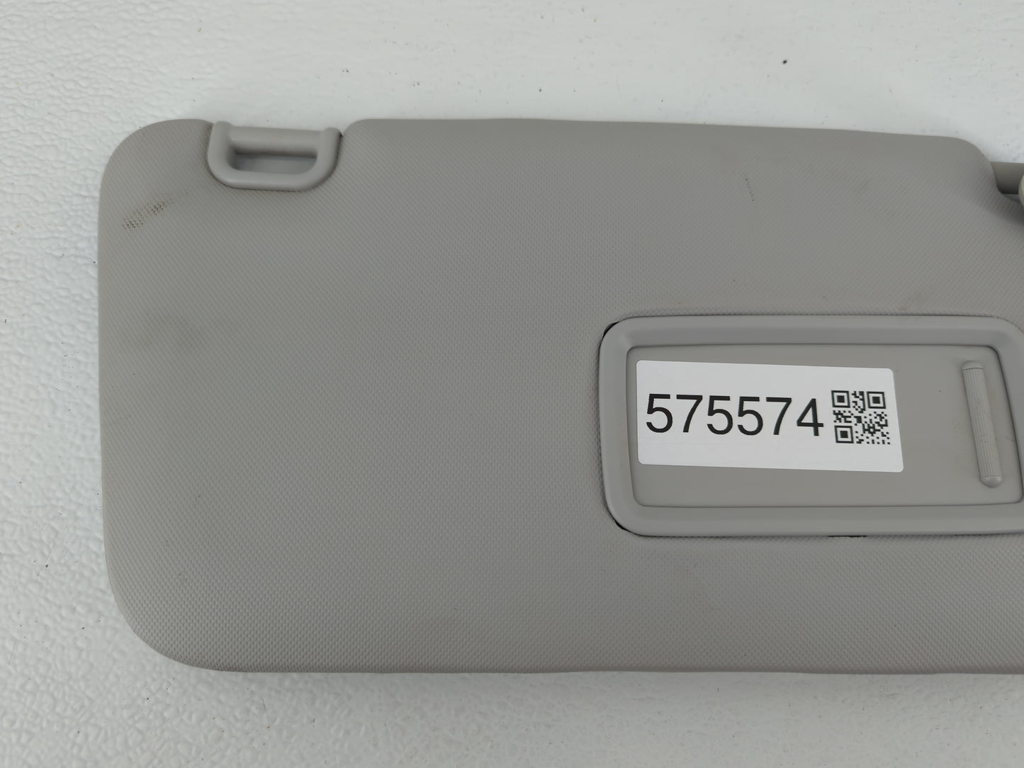 2014-2017 Nissan Rogue Sun Visor Shade Replacement Passenger Right Mirror Fits Fits 2014 2015 2016 2017 OEM Used Auto Parts 