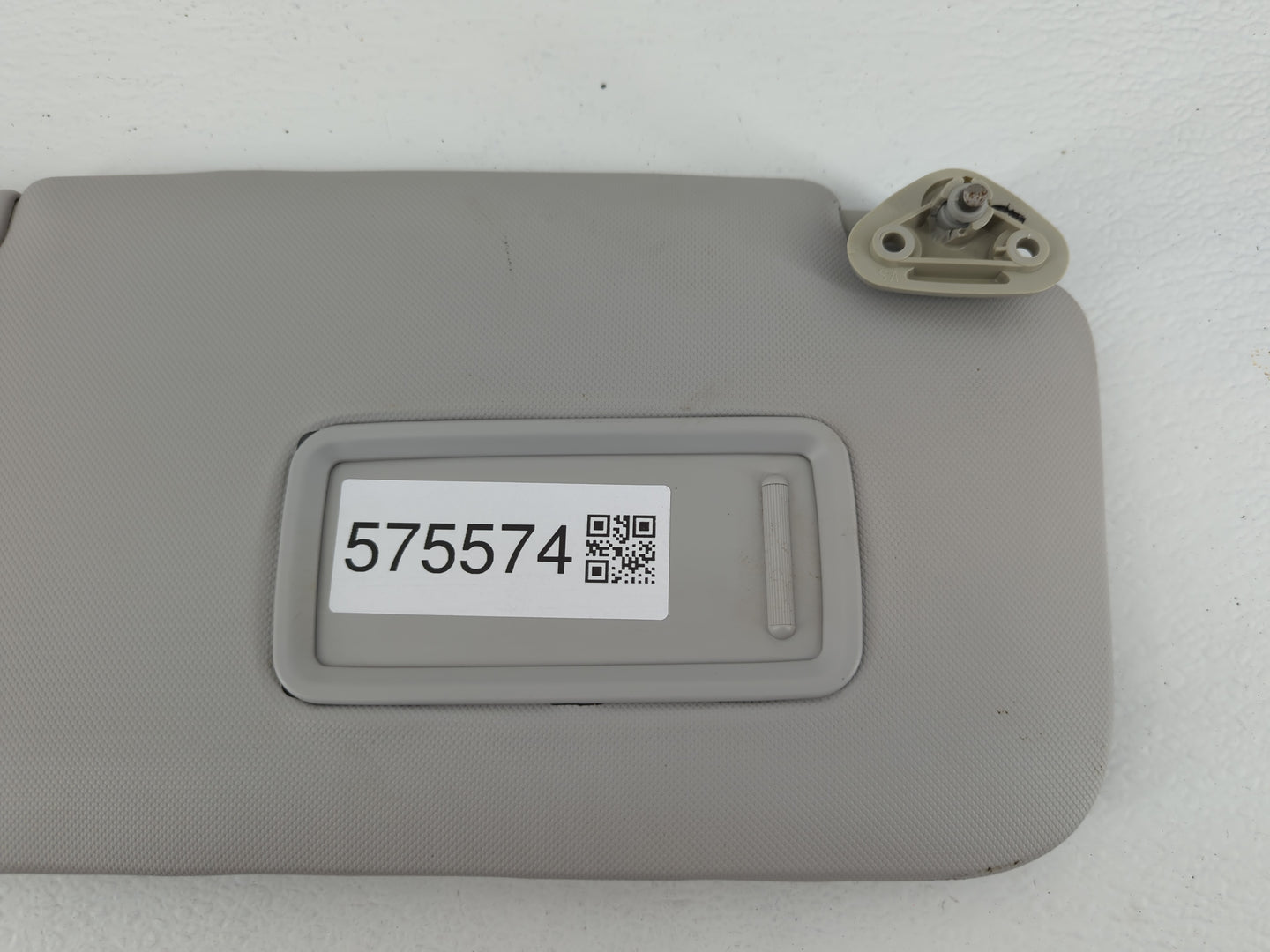 2014-2017 Nissan Rogue Sun Visor Shade Replacement Passenger Right Mirror Fits Fits 2014 2015 2016 2017 OEM Used Auto Parts 