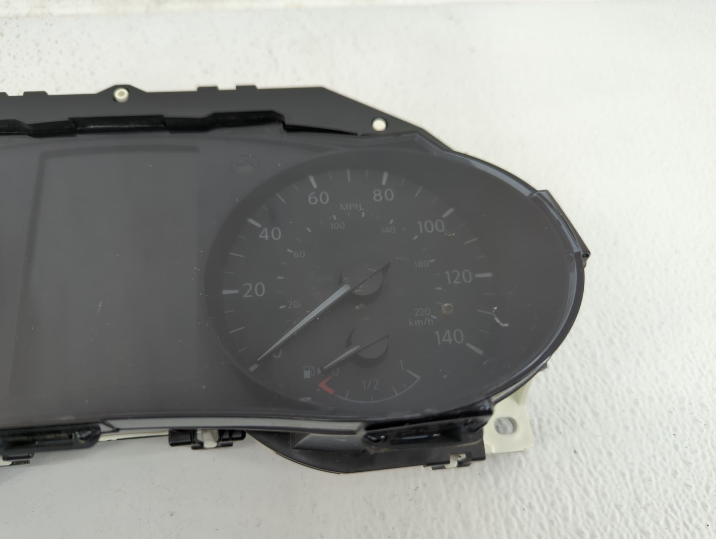 2016 Nissan Rogue Instrument Cluster Speedometer Gauges P/N:5HA8A/M0KT Fits OEM Used Auto Parts - Oemusedautoparts1.com
