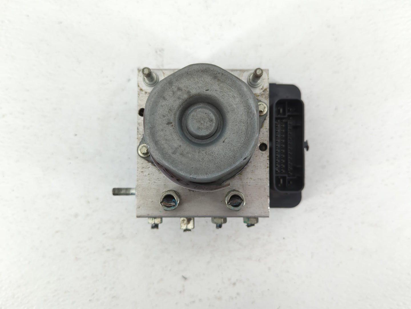 2015-2016 Nissan Rogue ABS Pump Control Module Replacement P/N:47660 5HA1A Fits Fits 2015 2016 OEM Used Auto Parts - Oemused