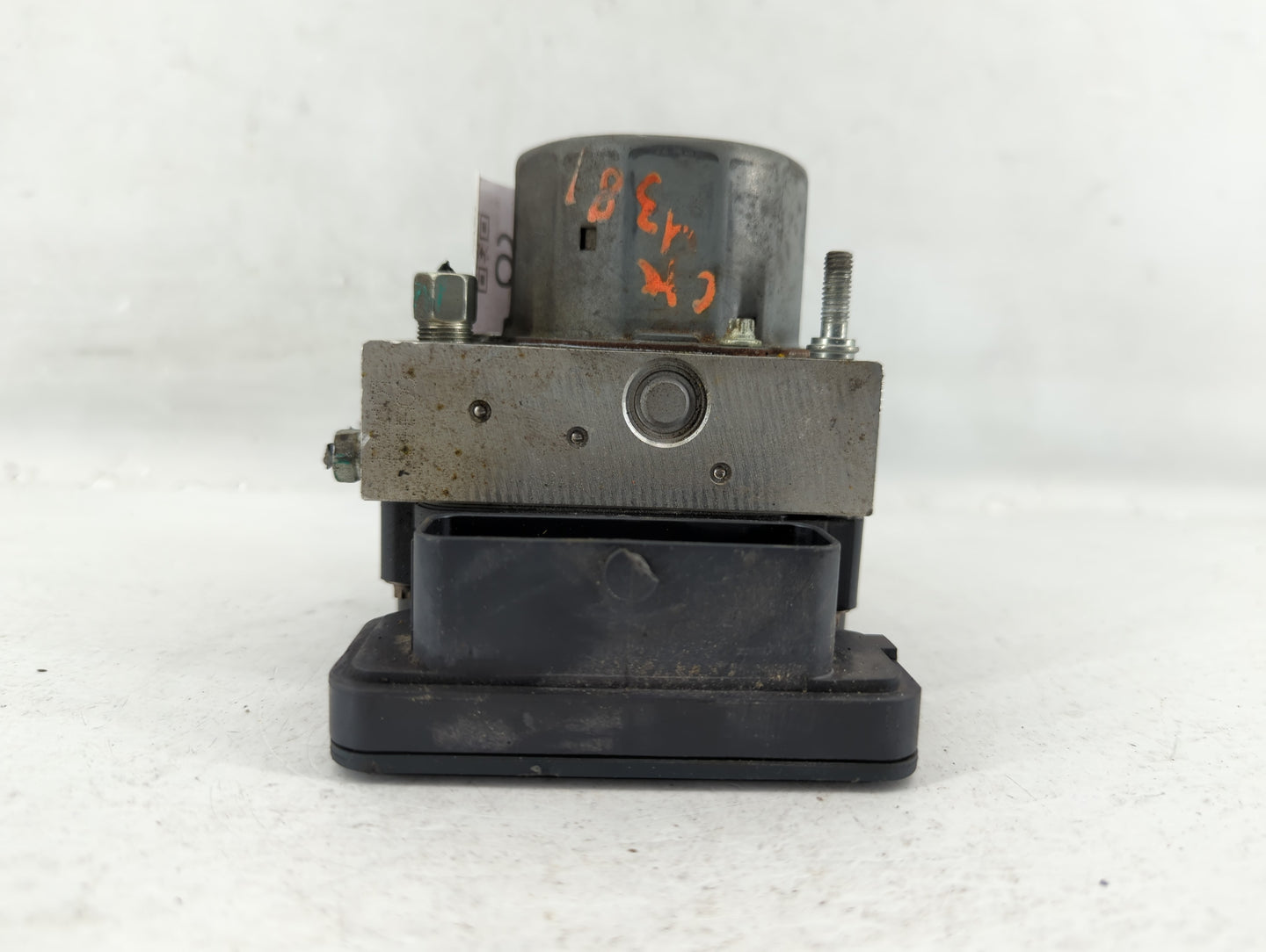 2015-2016 Nissan Rogue ABS Pump Control Module Replacement P/N:47660 5HA1A Fits Fits 2015 2016 OEM Used Auto Parts - Oemused
