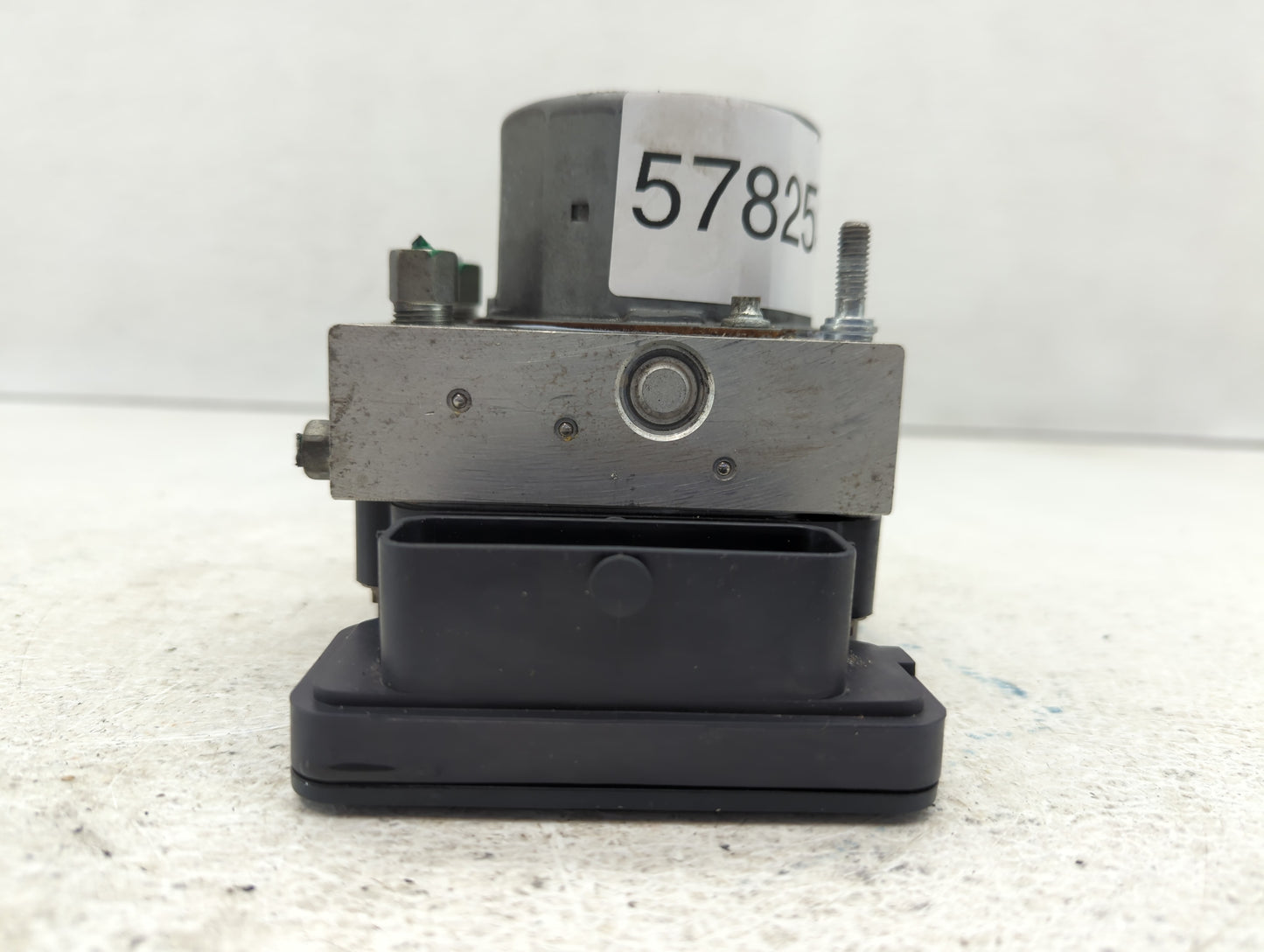 2016 Nissan Rogue ABS Pump Control Module Replacement P/N:47660 9HB0A Fits OEM Used Auto Parts - Oemusedautoparts1.com