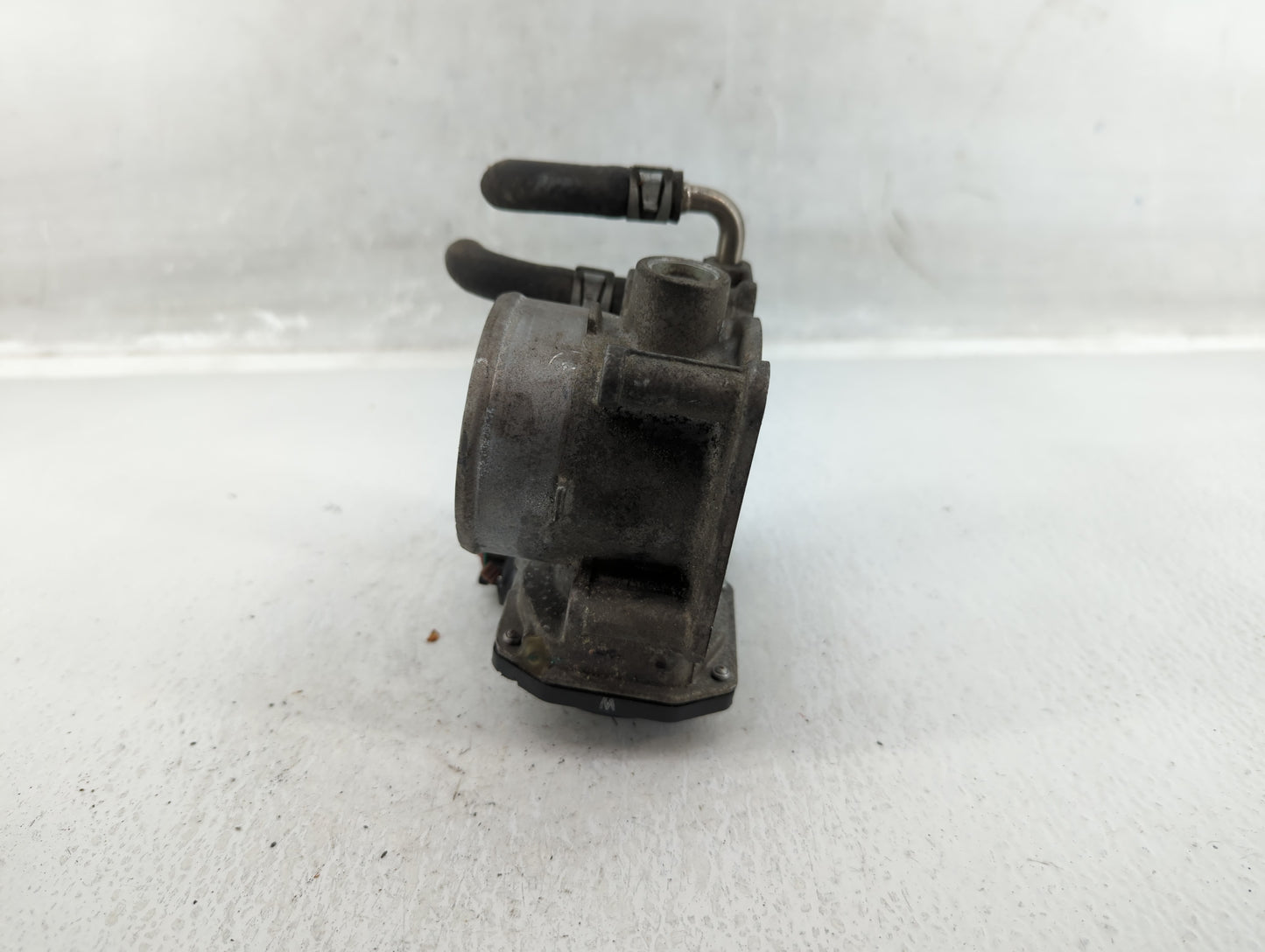 2014-2020 Nissan Rogue Throttle Body P/N:3TA60-01 B Fits Fits 2013 2014 2015 2016 2017 2018 2019 2020 OEM Used Auto Parts - 