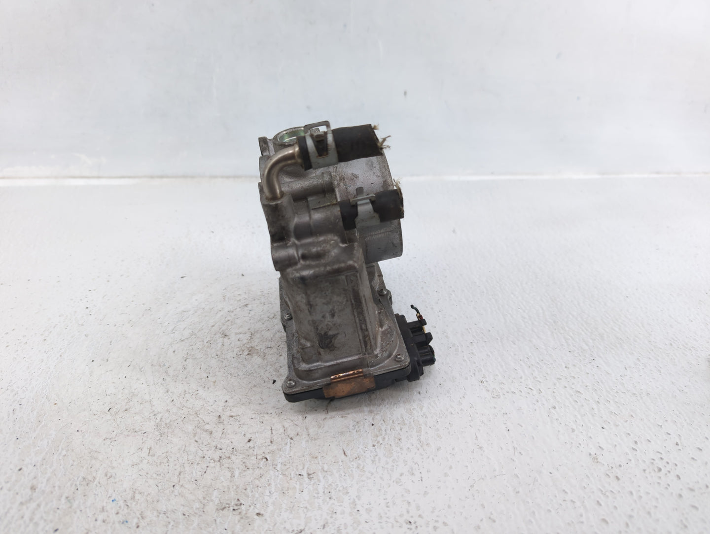 2014-2020 Nissan Rogue Throttle Body P/N:3TA60-01 A Fits Fits 2013 2014 2015 2016 2017 2018 2019 2020 OEM Used Auto Parts - 