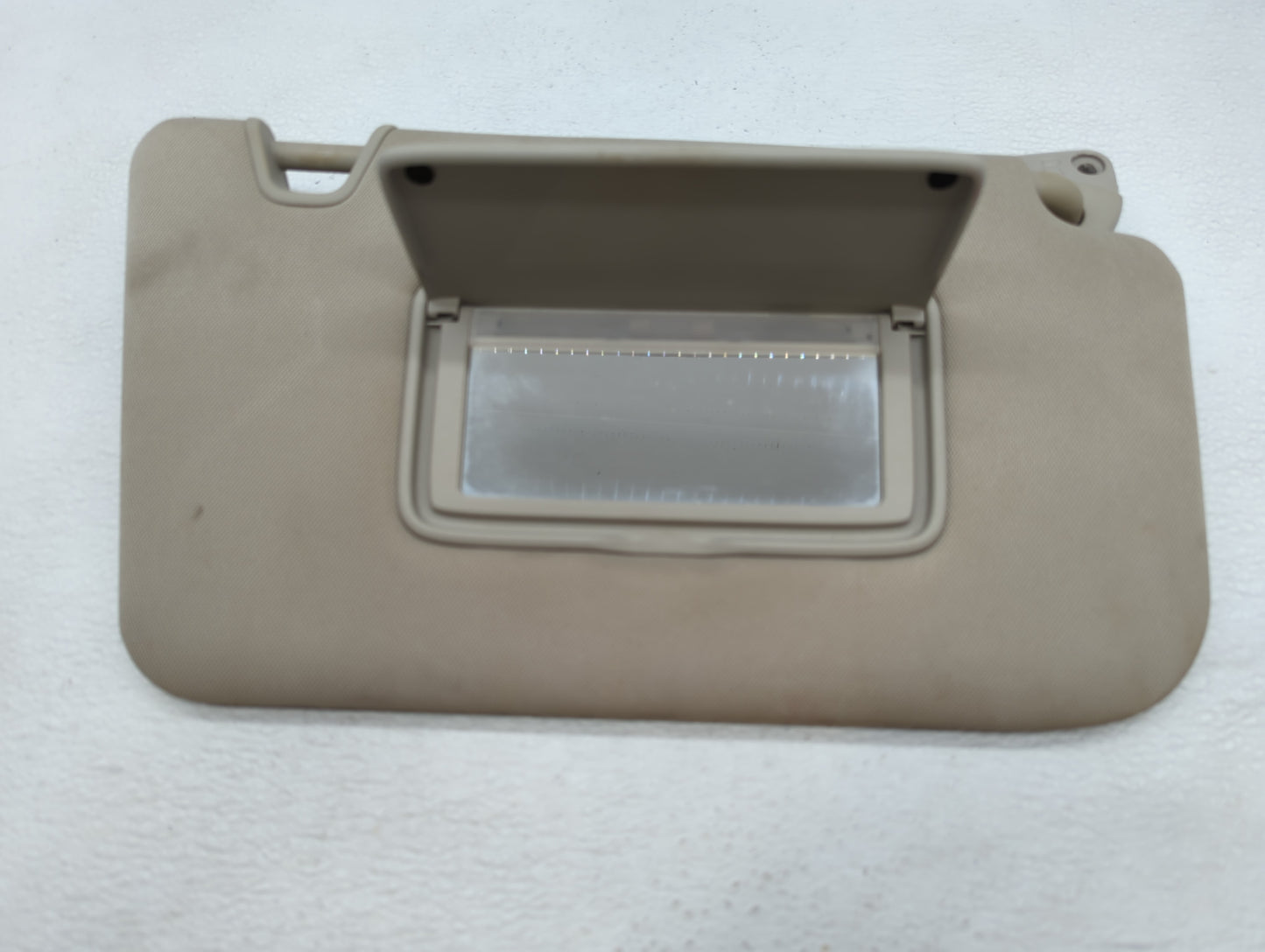 2014-2017 Nissan Rogue Sun Visor Shade Replacement Passenger Right Mirror Fits Fits 2014 2015 2016 2017 OEM Used Auto Parts 