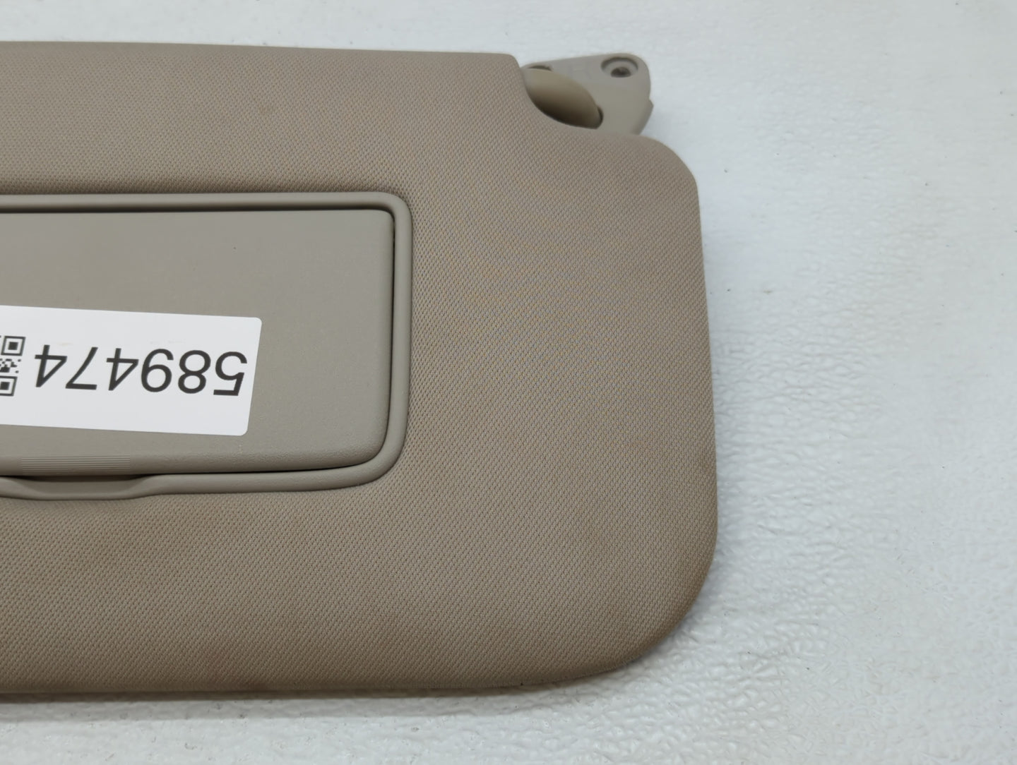 2014-2017 Nissan Rogue Sun Visor Shade Replacement Passenger Right Mirror Fits Fits 2014 2015 2016 2017 OEM Used Auto Parts 
