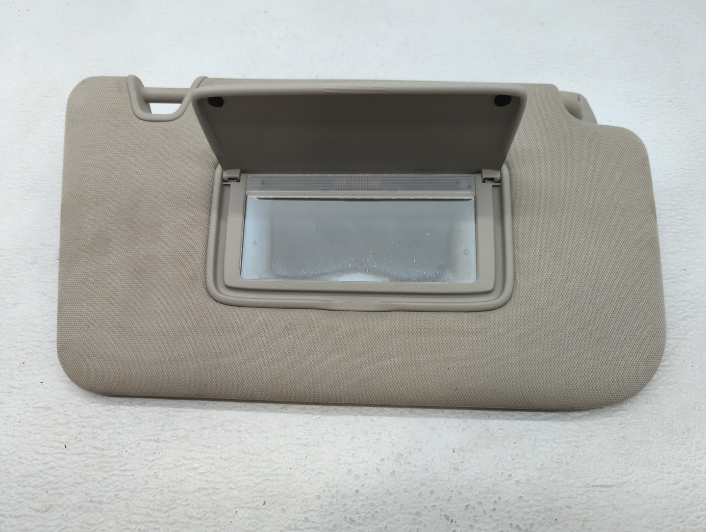 2014-2017 Nissan Rogue Sun Visor Shade Replacement Passenger Right Mirror Fits Fits 2014 2015 2016 2017 OEM Used Auto Parts 