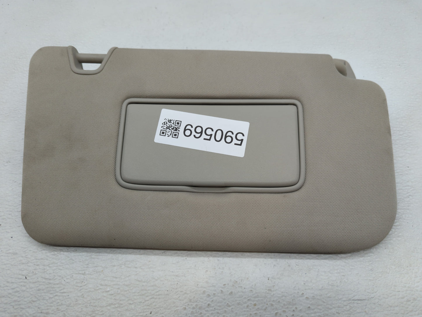 2014-2017 Nissan Rogue Sun Visor Shade Replacement Passenger Right Mirror Fits Fits 2014 2015 2016 2017 OEM Used Auto Parts 