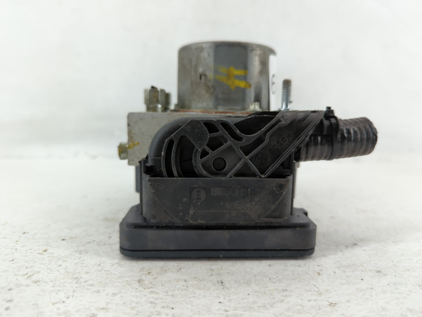 2016 Nissan Rogue ABS Pump Control Module Replacement P/N:47660 9TB0B Fits OEM Used Auto Parts - Oemusedautoparts1.com