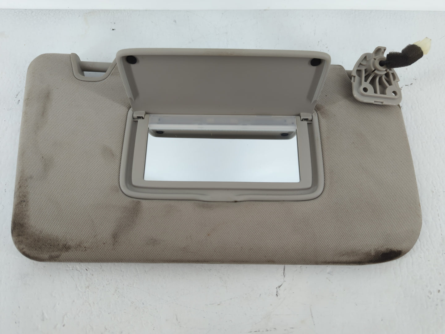 2014-2017 Nissan Rogue Sun Visor Shade Replacement Passenger Right Mirror Fits Fits 2014 2015 2016 2017 OEM Used Auto Parts 