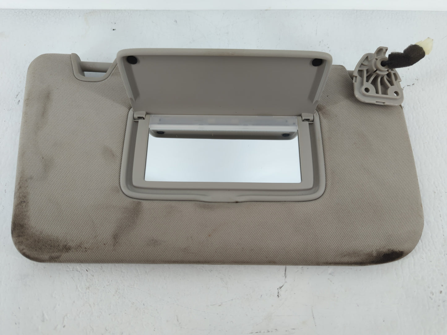 2014-2017 Nissan Rogue Sun Visor Shade Replacement Passenger Right Mirror Fits Fits 2014 2015 2016 2017 OEM Used Auto Parts 