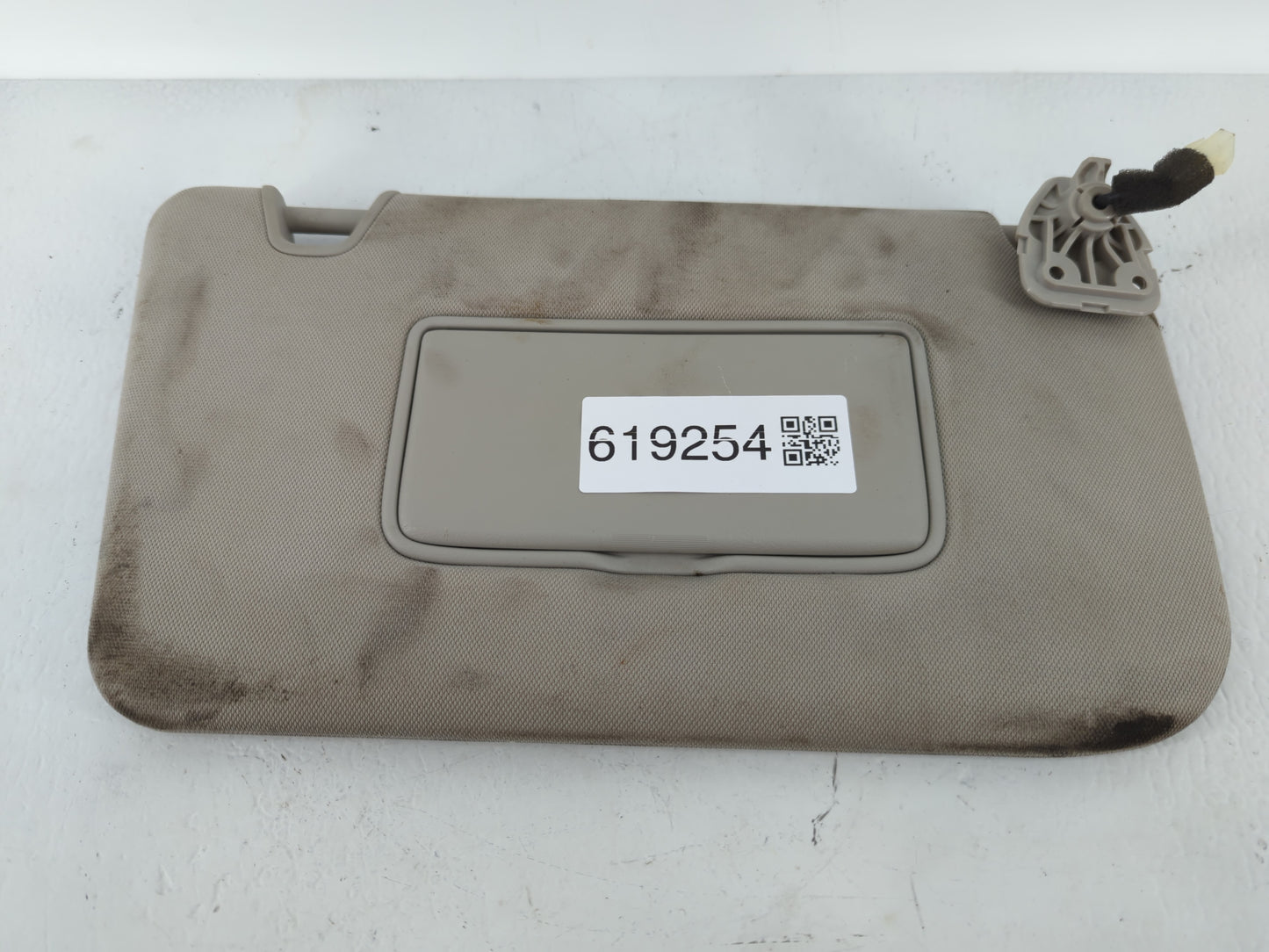 2014-2017 Nissan Rogue Sun Visor Shade Replacement Passenger Right Mirror Fits Fits 2014 2015 2016 2017 OEM Used Auto Parts 