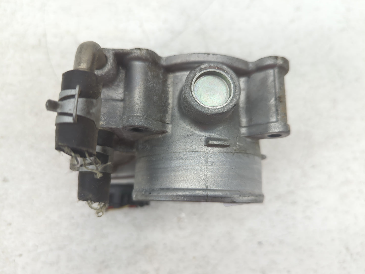 2014-2020 Nissan Rogue Throttle Body P/N:02261 3TA60-01 Fits Fits 2013 2014 2015 2016 2017 2018 2019 2020 OEM Used Auto Part