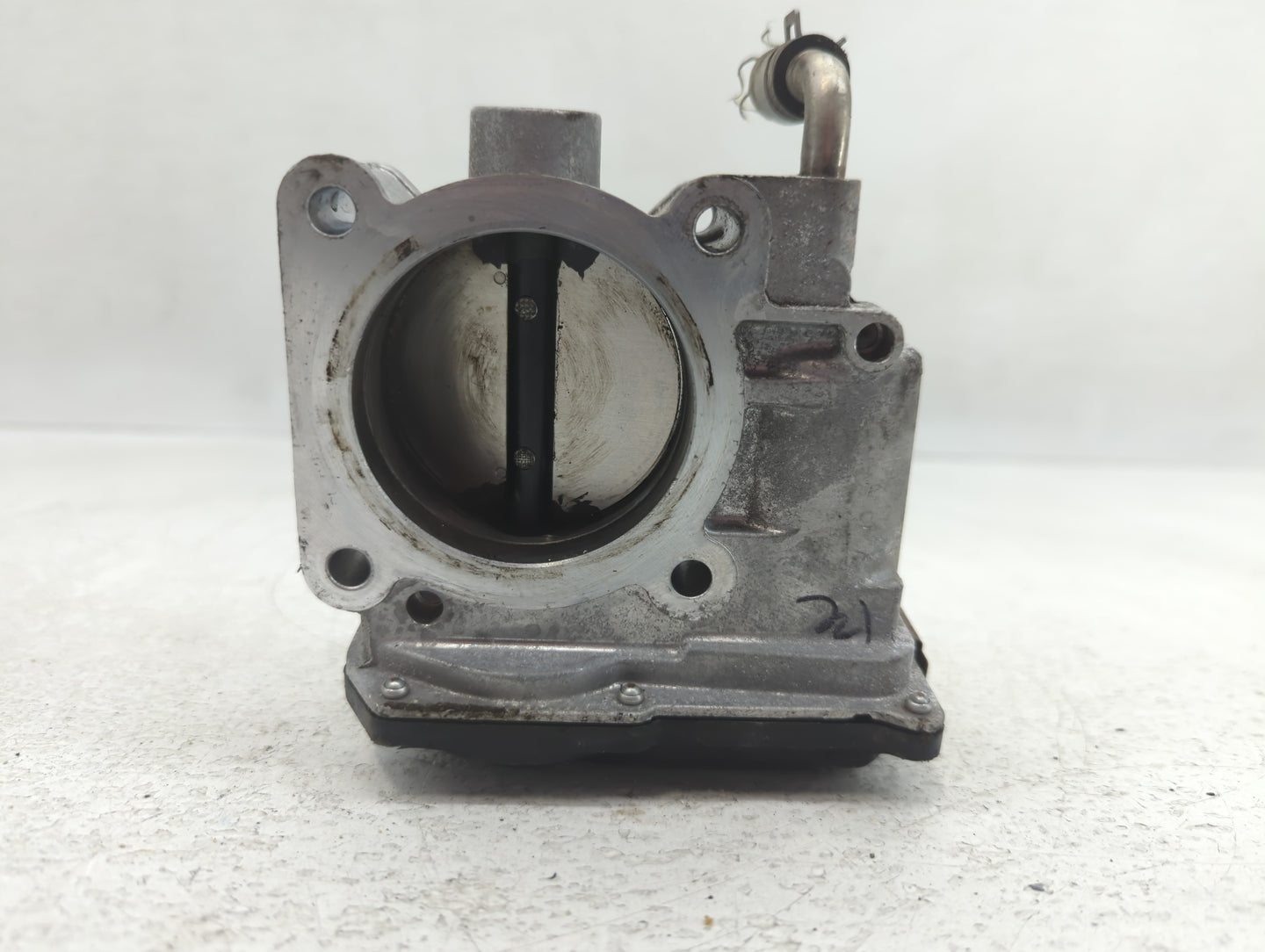 2014-2020 Nissan Rogue Throttle Body P/N:02261 3TA60-01 Fits Fits 2013 2014 2015 2016 2017 2018 2019 2020 OEM Used Auto Part